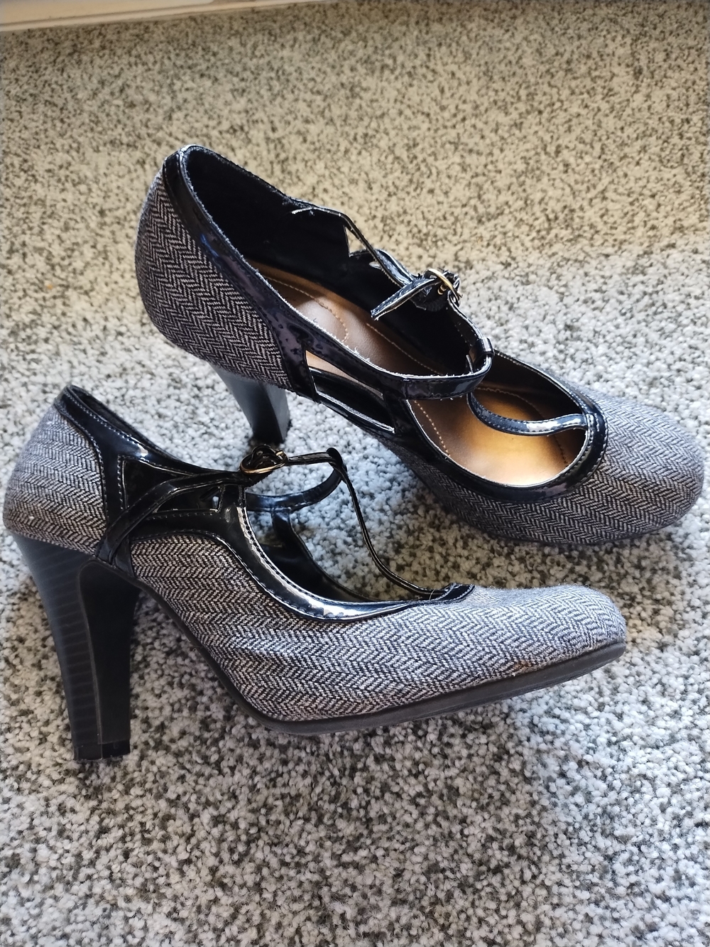 dexflex comfort Gray Herringbone T-Strap Heels with Black Patent Trim